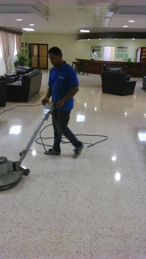 pulido de pisos en republica dominicana empresa de mantenimiento personal para servicio de criztalizado brillado en santo domingo