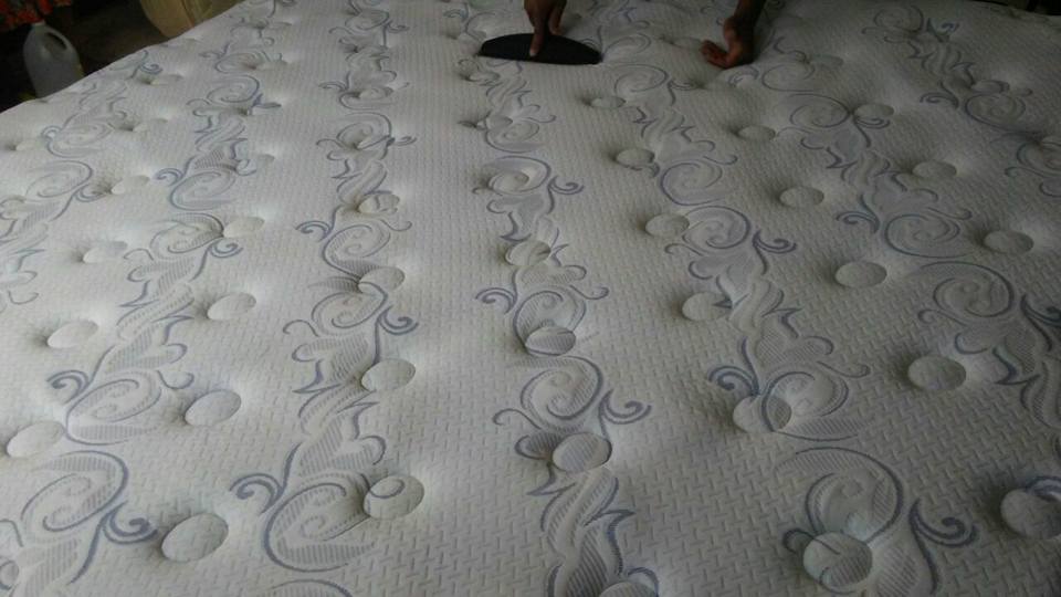Lavado a domicilio y desinfeccion de colchones en republica dominicana empresa limpieza alfombras vapor santo domingo brillado pisos porcelanato pulido marmol cristalizado servicio cons